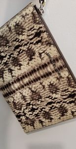 Everyday wristlet wallet